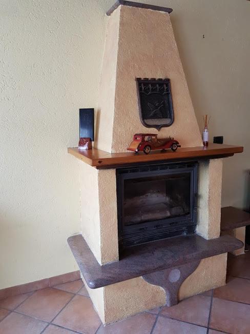 Casa Chanoux Chambave Bagian luar foto